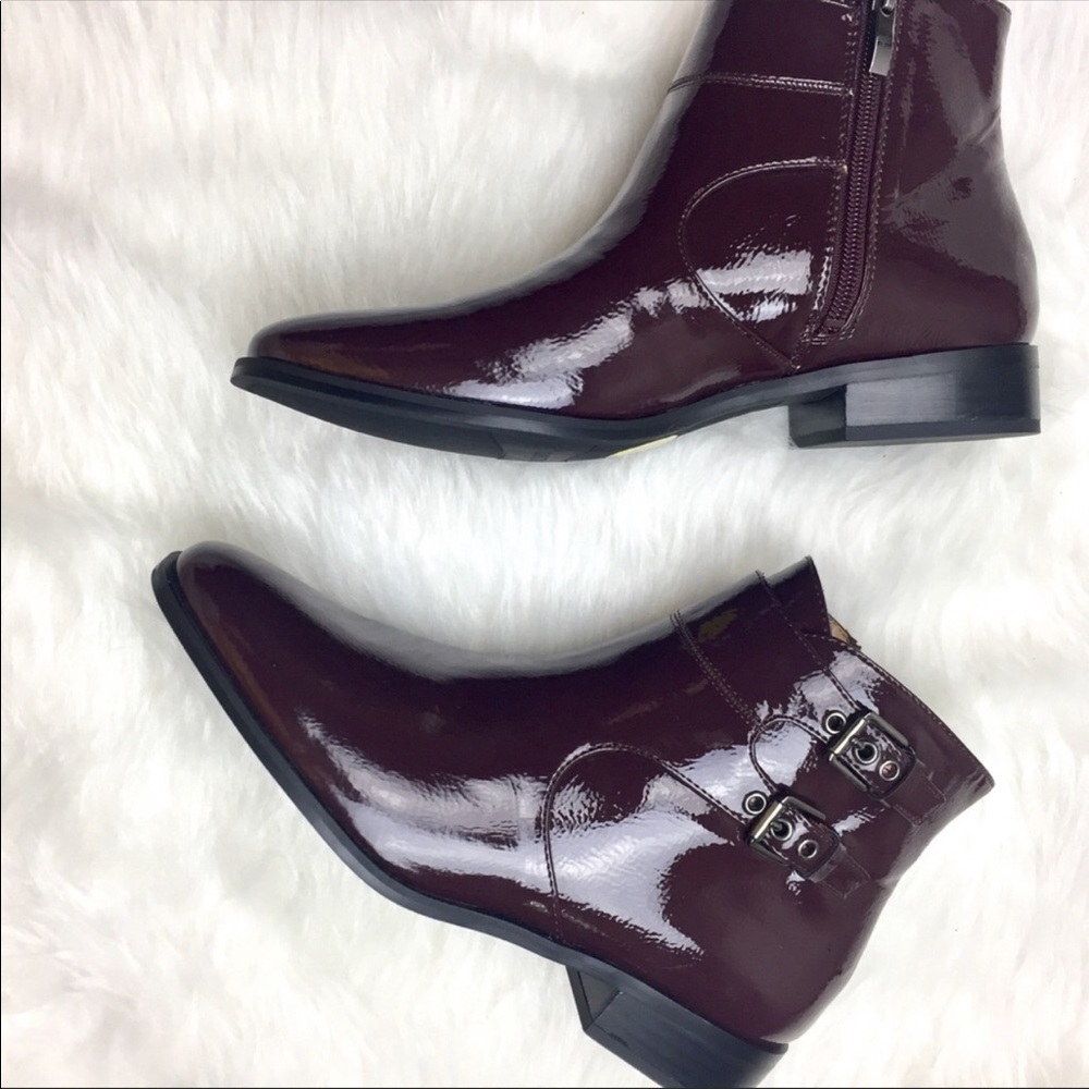 Franco Sarto plum colored ankle booties New Sz 7.5